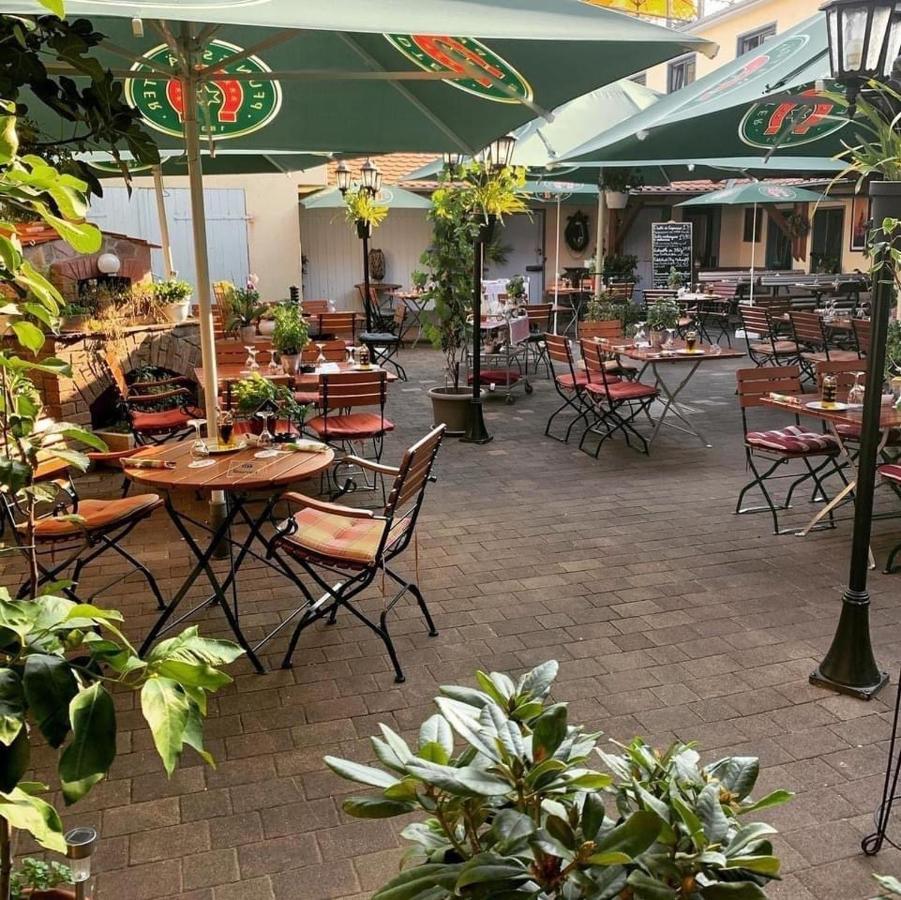 Pension Goldene Mitte Groß-Zimmern Kültér fotó