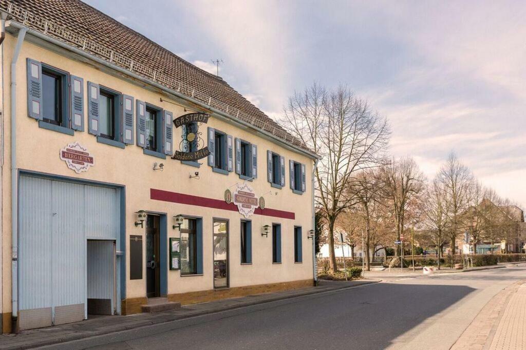 Pension Goldene Mitte Groß-Zimmern Kültér fotó
